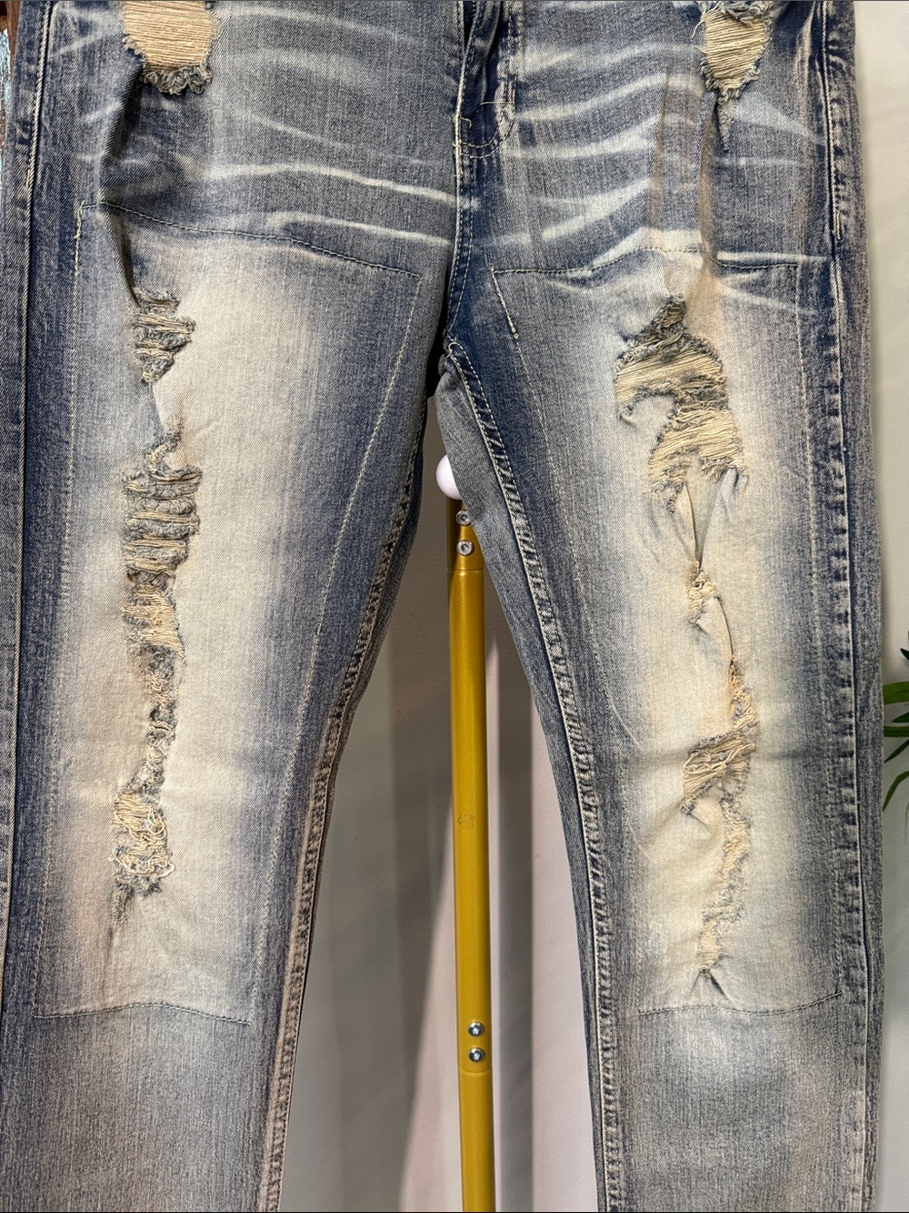 SOC moto Slim Straight Distressed Jeans in Faded Blue ombré 36 - Picture 5 of 15